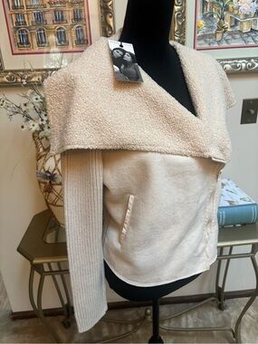 Kendall & Kylie Cream Faux Shearling Sherpa Collar Teddy Sweater Jacket Size M
